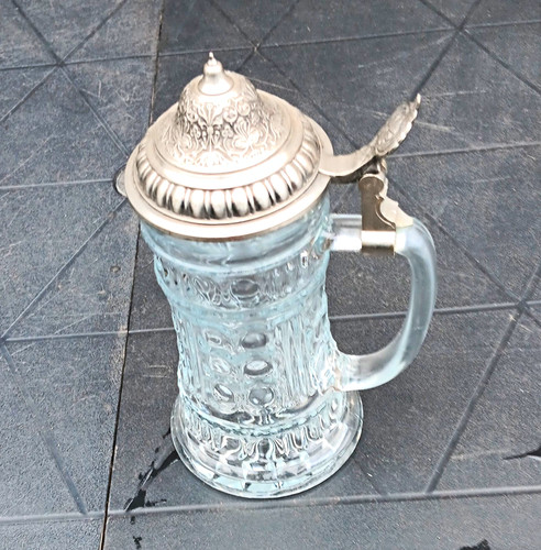 Glas bierkrug mit zinndeckel - mit,