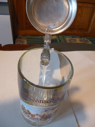 Bierkrug mit zinndeckel aus - mit,