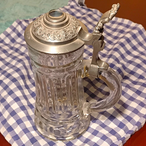 Glas bierkrug mit zinndeckel - glas-bierkrug,