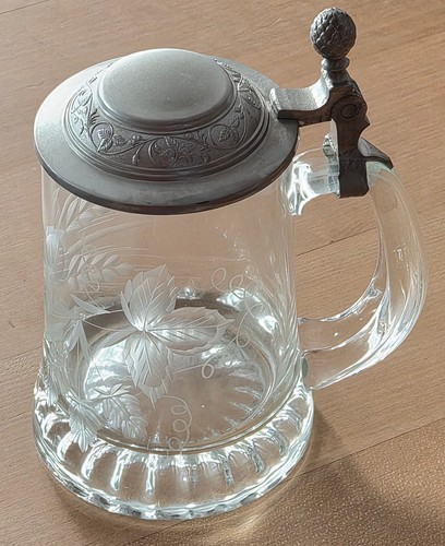 Gravierter glaskrug mit - glaskrug,