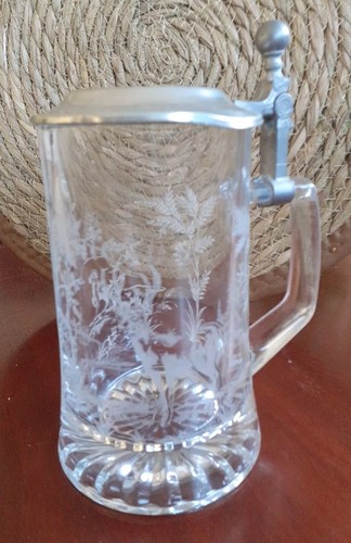Glas bierkrug mit zinndeckel - glas,