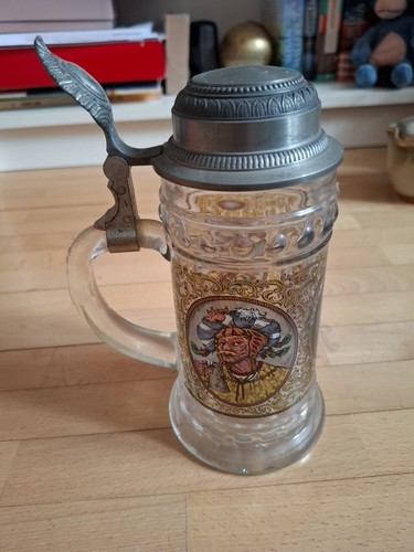 Glas bierkrug mit zinndeckel - glas,