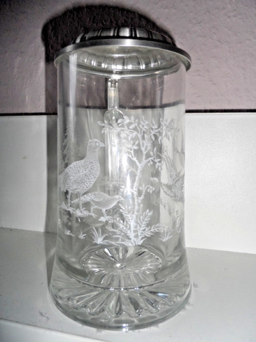 Glas bierkrug mit verziertem - glas-bierkrug,