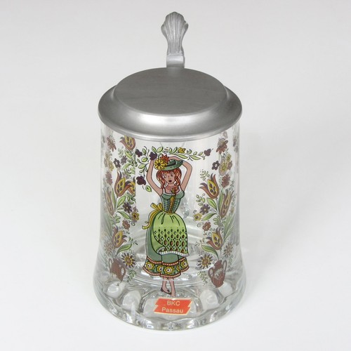 Bierglas motiv frau dirndl - bierglas, im