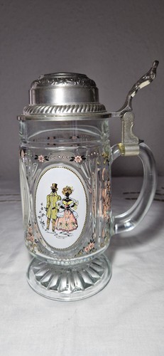 Schöne bierkrug aus dickem - aus,