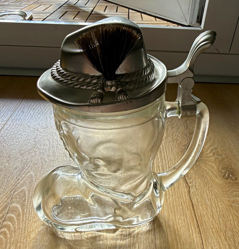 Bierkrug aus glas - bierkrug,