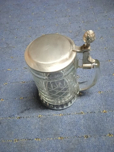 Antiker bierkrug aus - aus, mit
