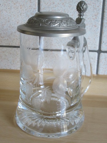 Glasbierkrug mit echt