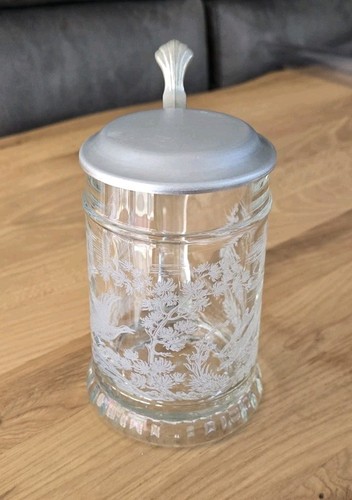 Glaskrug mit ätzdekor - glaskrug,