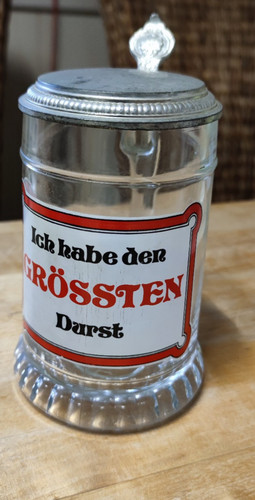 Bierkrug mit zinndeckel - bierkrug,