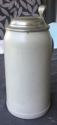 Bierkrug mit graviertem - bierkrug,