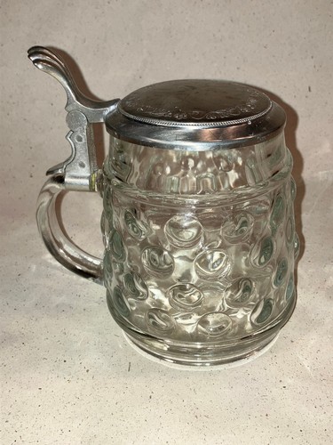 Bierkrug aus glas - aus, mit