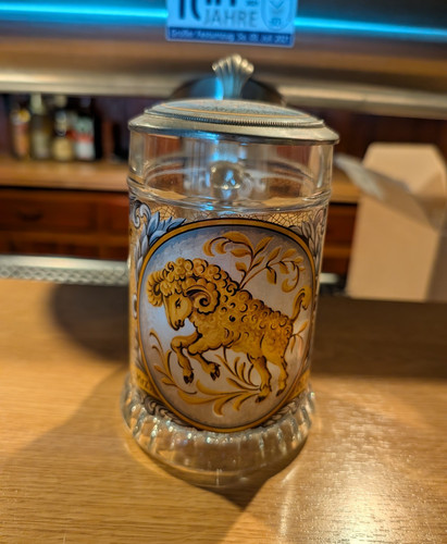 Glas bierkrug mit zinndeckel - glas-bierkrug,
