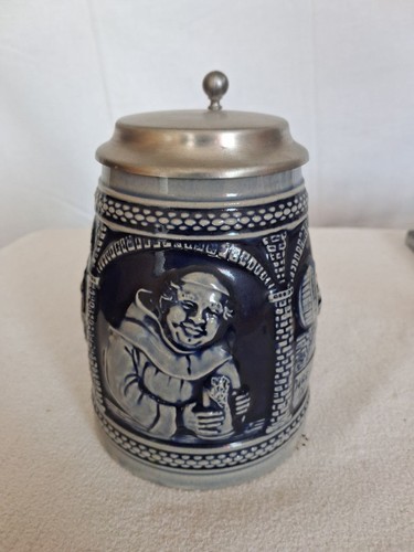 Bierkrug mit zinndeckel - bierkrug, und