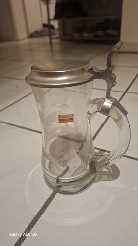 Bierkrug mit zinndeckel - bierkrug,