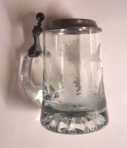 Bierkrug mit zinndeckel - bierkrug,